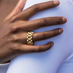 Oma the label timepiece ring
